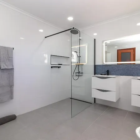 Casa Figueira, Vale De Milho *